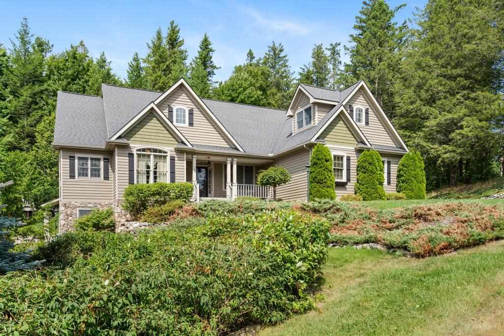 1051 Autumn Lane Petoskey MI 49770