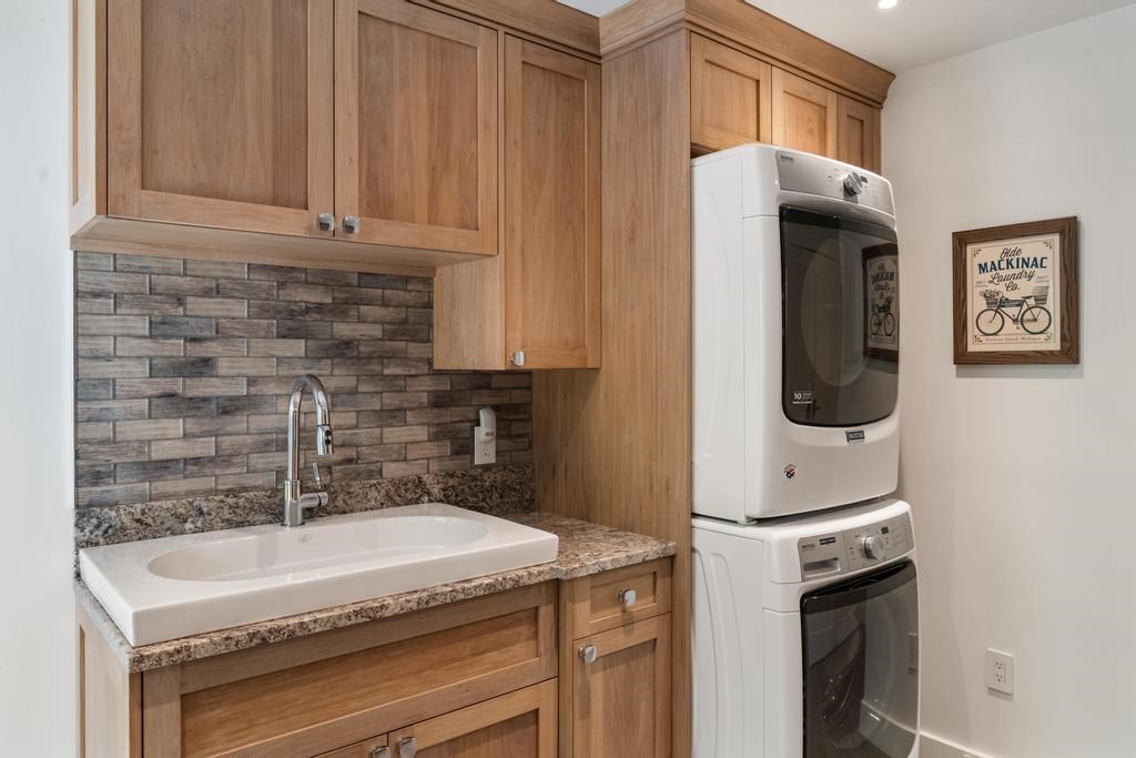 6709 E Wilderness Drive Mackinaw City MI 49701