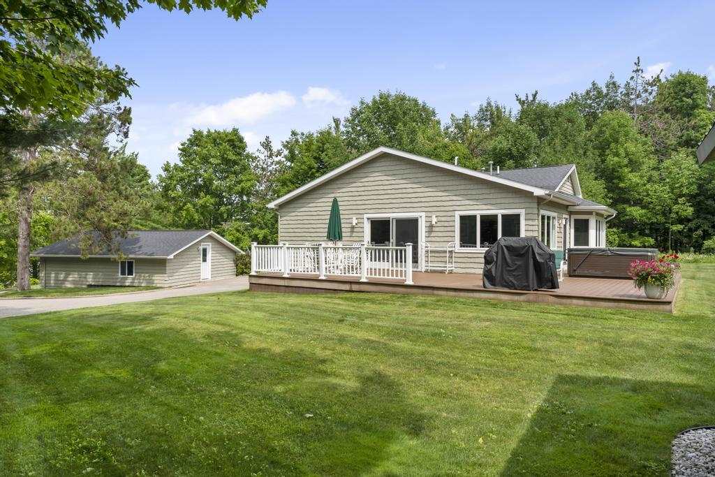8715 Curtis Lane Petoskey MI 49770