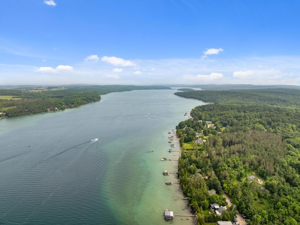 8715 Curtis Lane Petoskey MI 49770