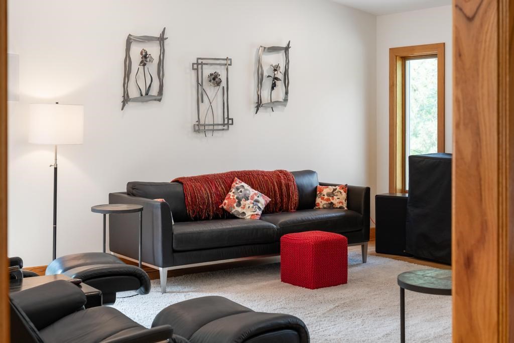 8715 Curtis Lane Petoskey MI 49770