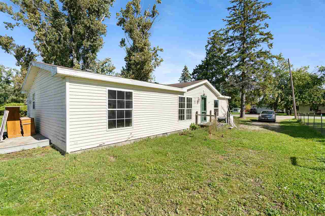 207 N Western Avenue Cheboygan MI 49721