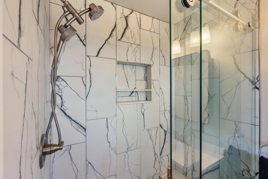 2353 Tor Lane Petoskey MI 49770
