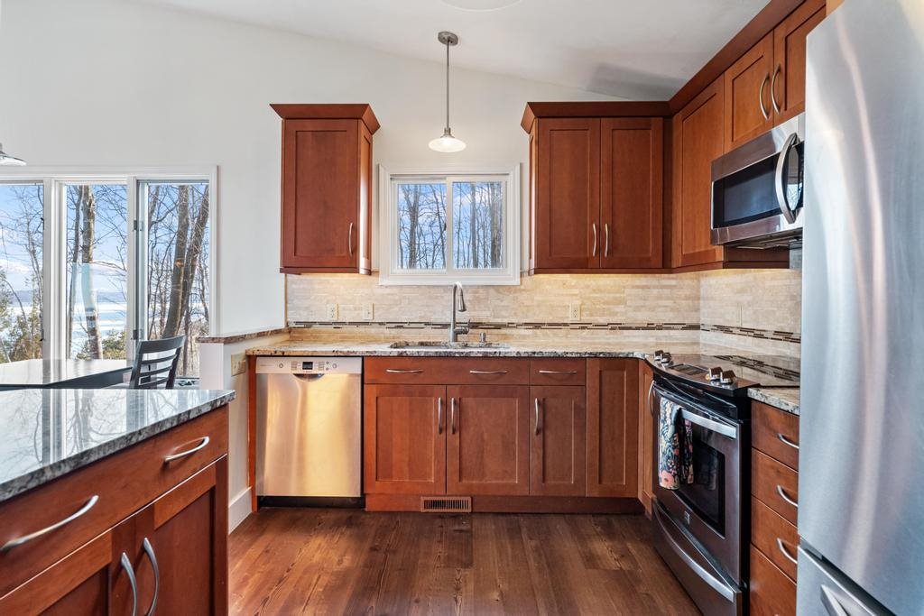 2353 Tor Lane Petoskey MI 49770