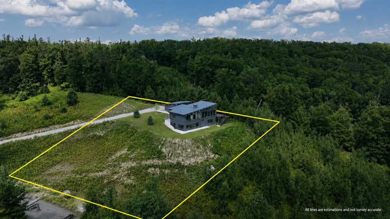 4564 Oak Bluff Walloon Lake MI 49796