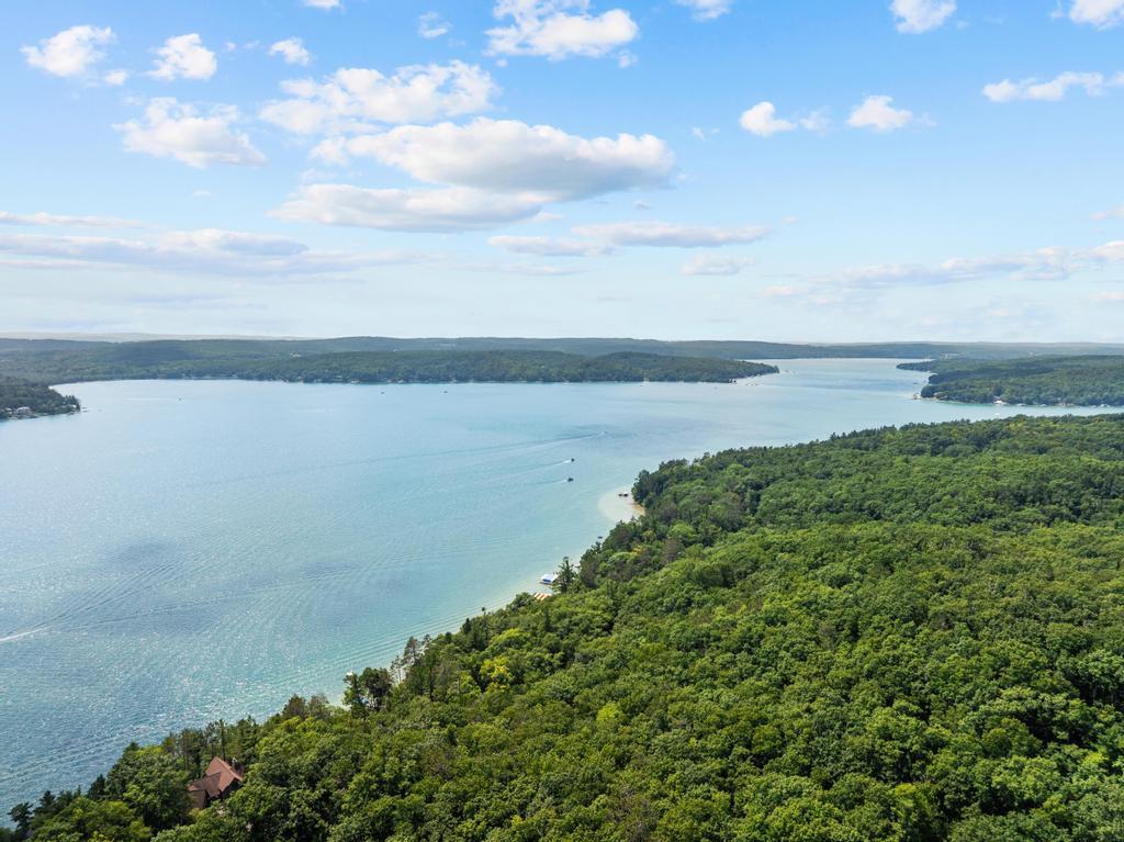 4564 Oak Bluff Walloon Lake MI 49796
