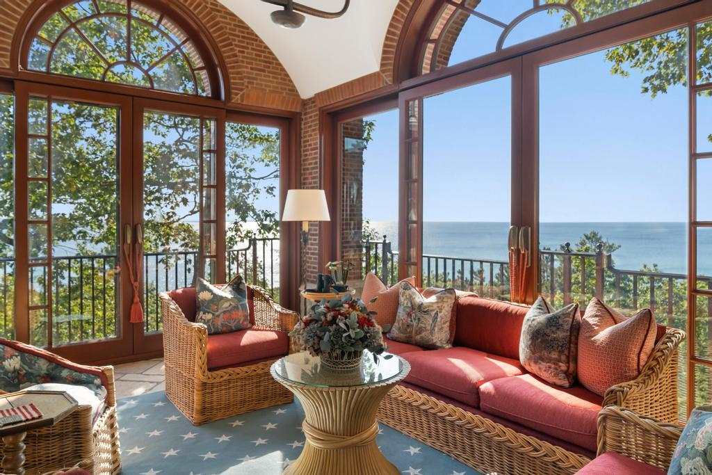 6028 Trillium Trail Harbor Springs MI 49740