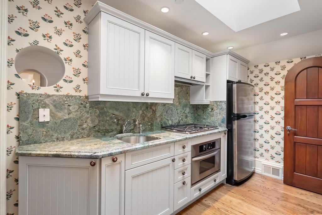 6028 Trillium Trail Harbor Springs MI 49740