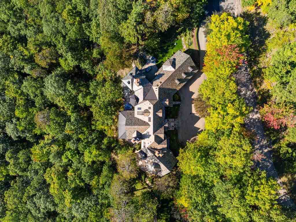 6028 Trillium Trail Harbor Springs MI 49740