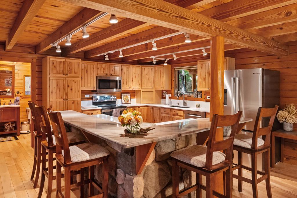 2645 Rosewood Lane Petoskey MI 49770