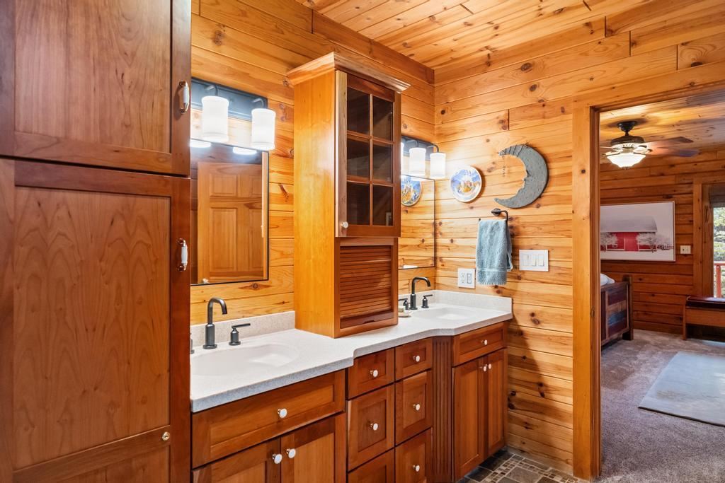 2645 Rosewood Lane Petoskey MI 49770