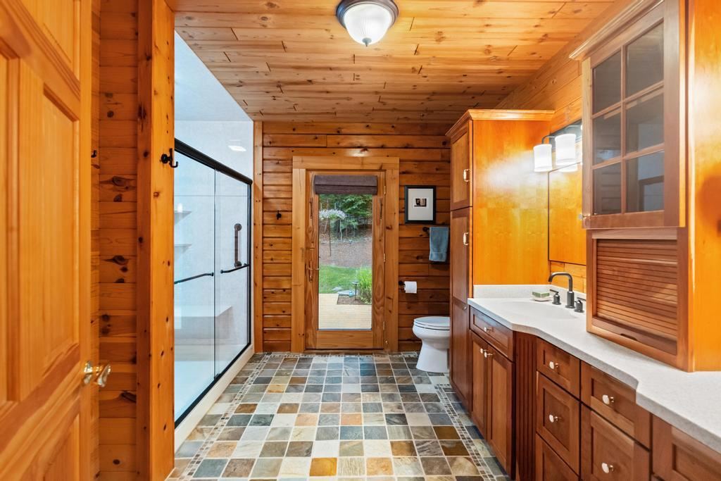 2645 Rosewood Lane Petoskey MI 49770