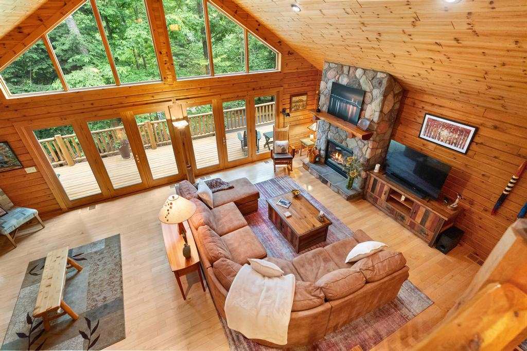 2645 Rosewood Lane Petoskey MI 49770