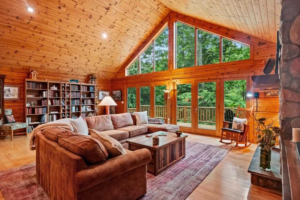 2645 Rosewood Lane Petoskey MI 49770