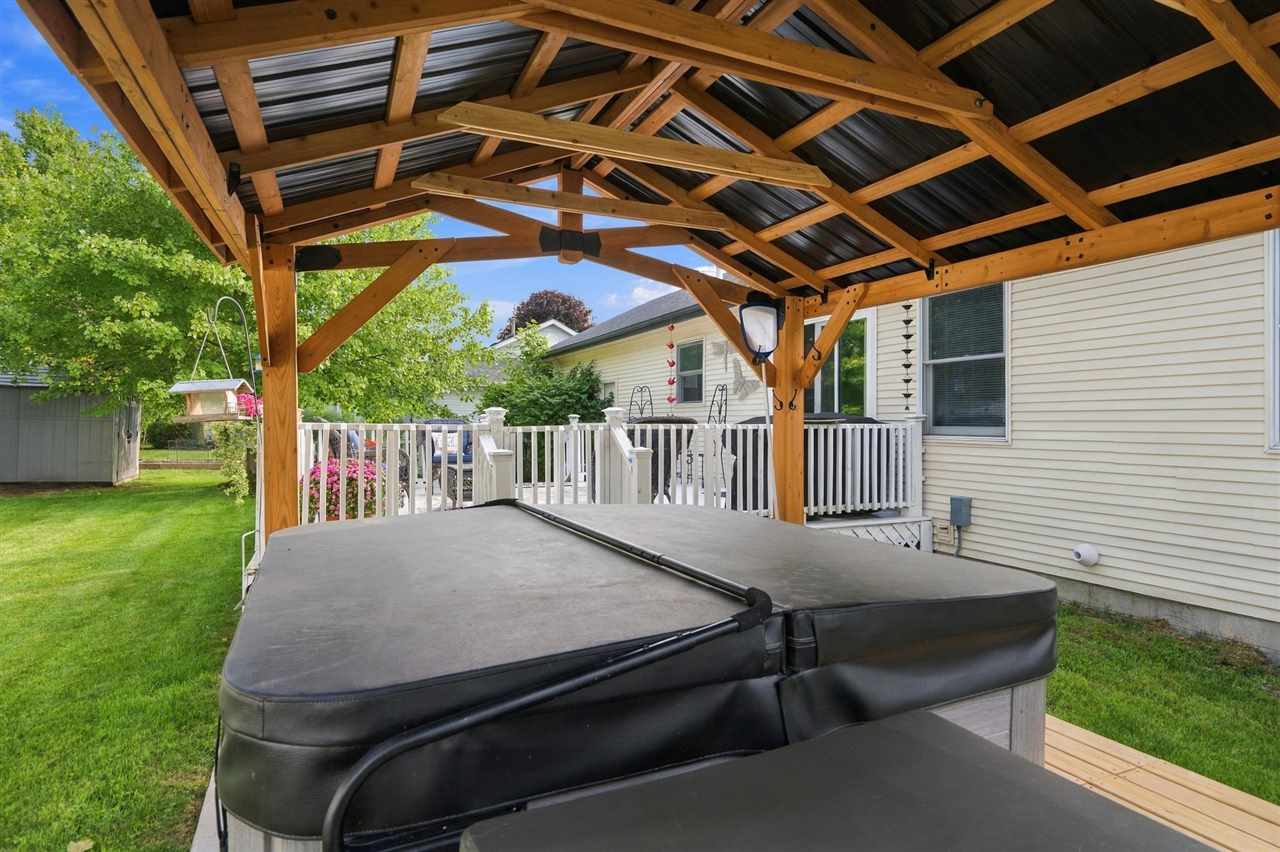 1102 Charlo Street Charlevoix MI 49720