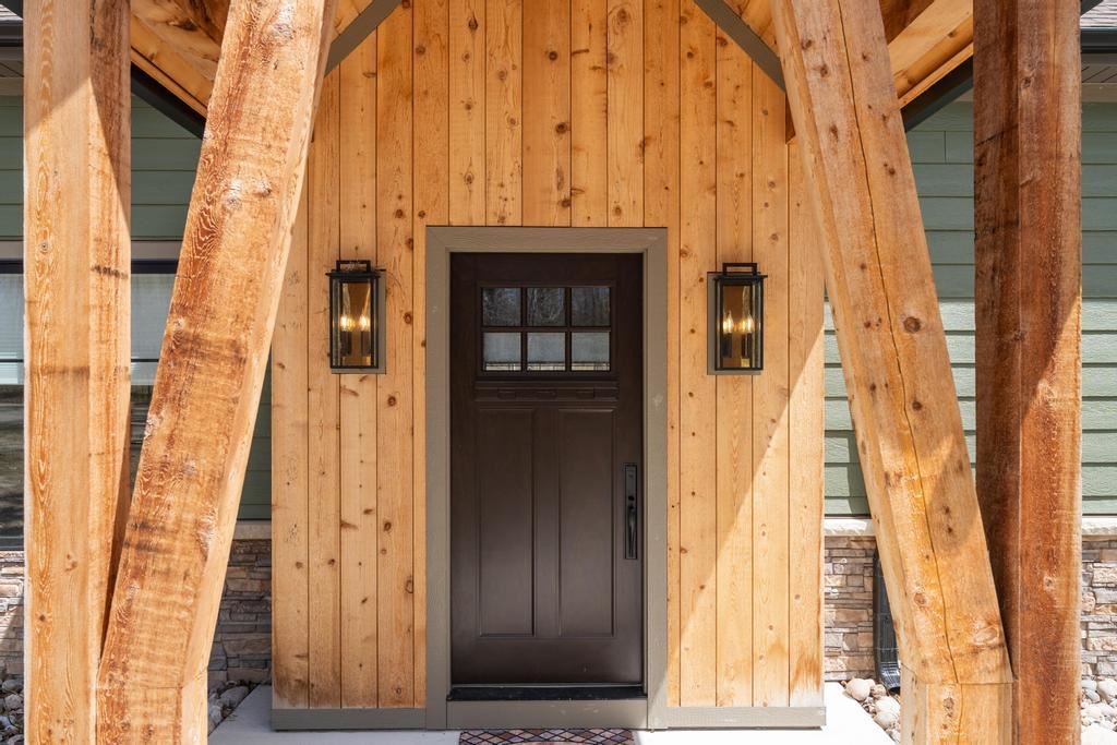 895 High Pines Trail Boyne City MI 49712