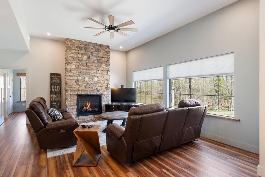 895 High Pines Trail Boyne City MI 49712