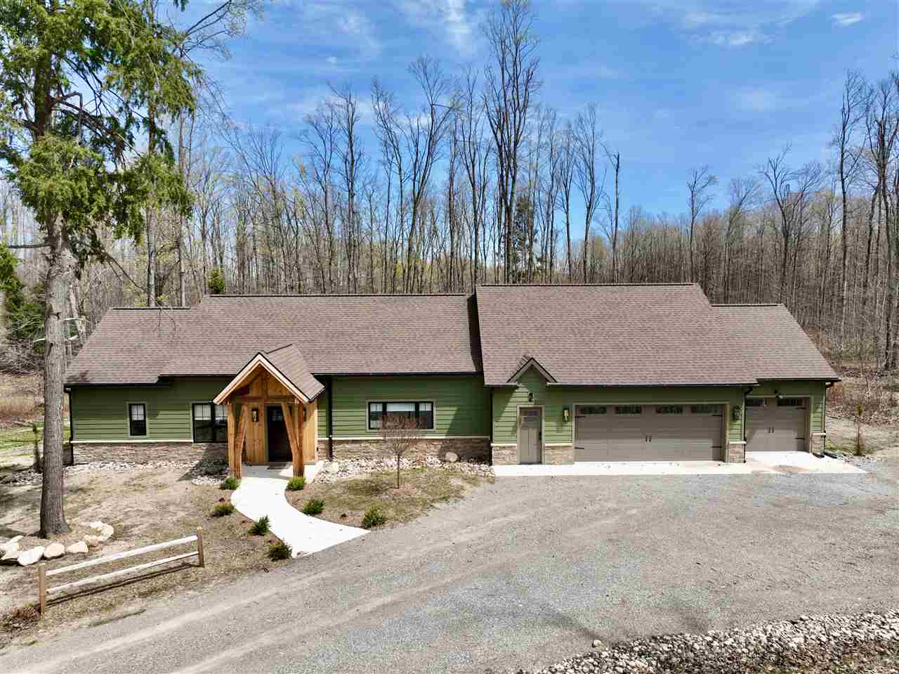 895 High Pines Trail Boyne City MI 49712