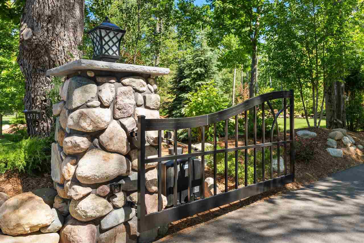 4978 Monarch Way Petoskey MI 49770-8113