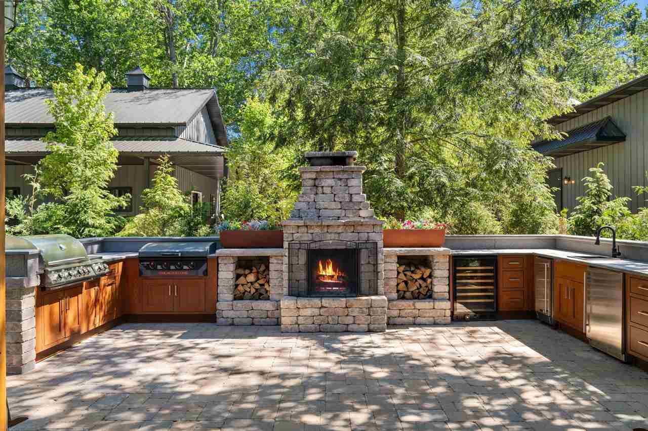4978 Monarch Way Petoskey MI 49770-8113