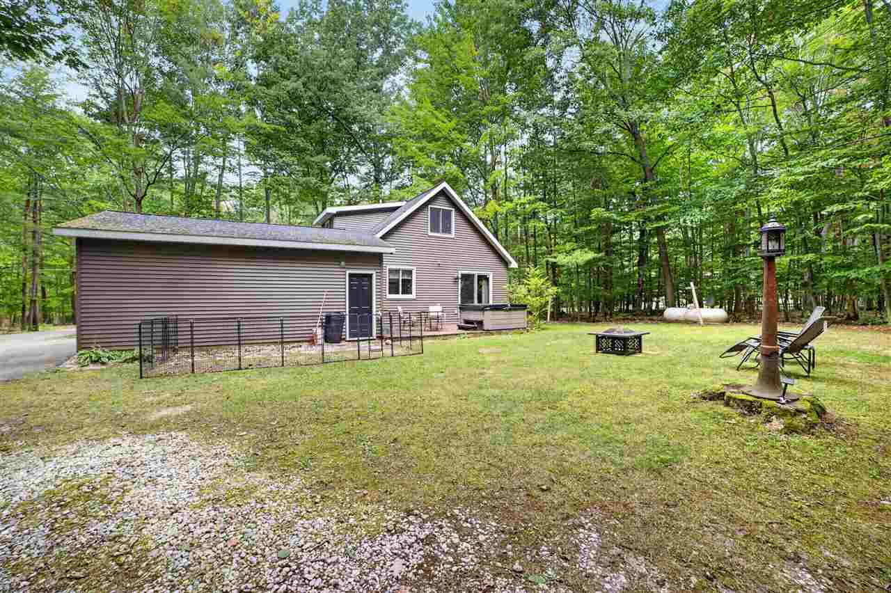 1330 Lalonde Road East Jordan MI 49727