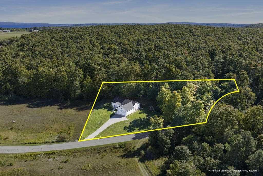 2355 Countryside Lane Petoskey MI 49770