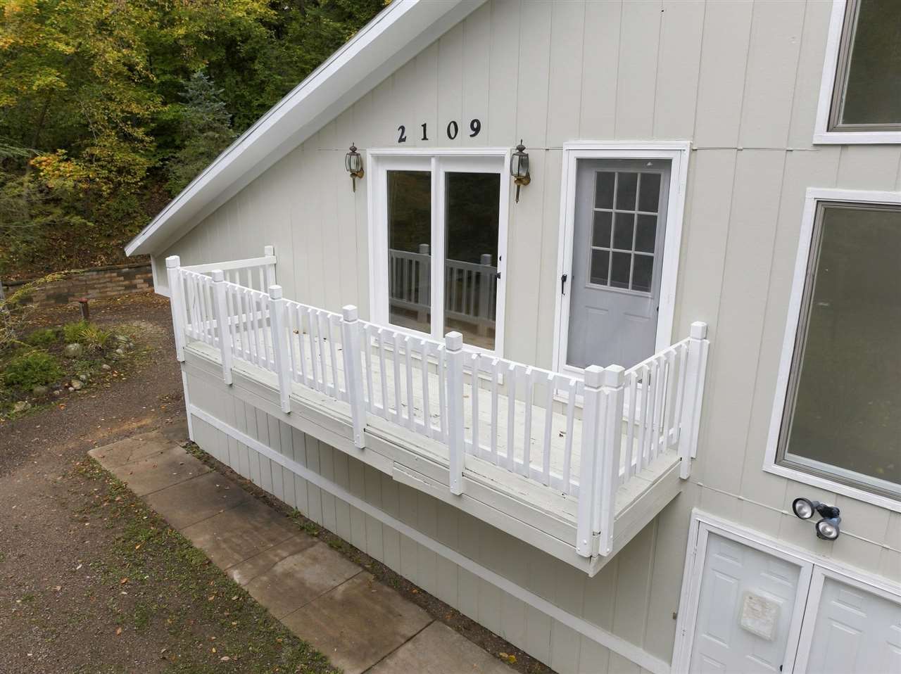 2109 Manitoba Trail Alanson MI 49706