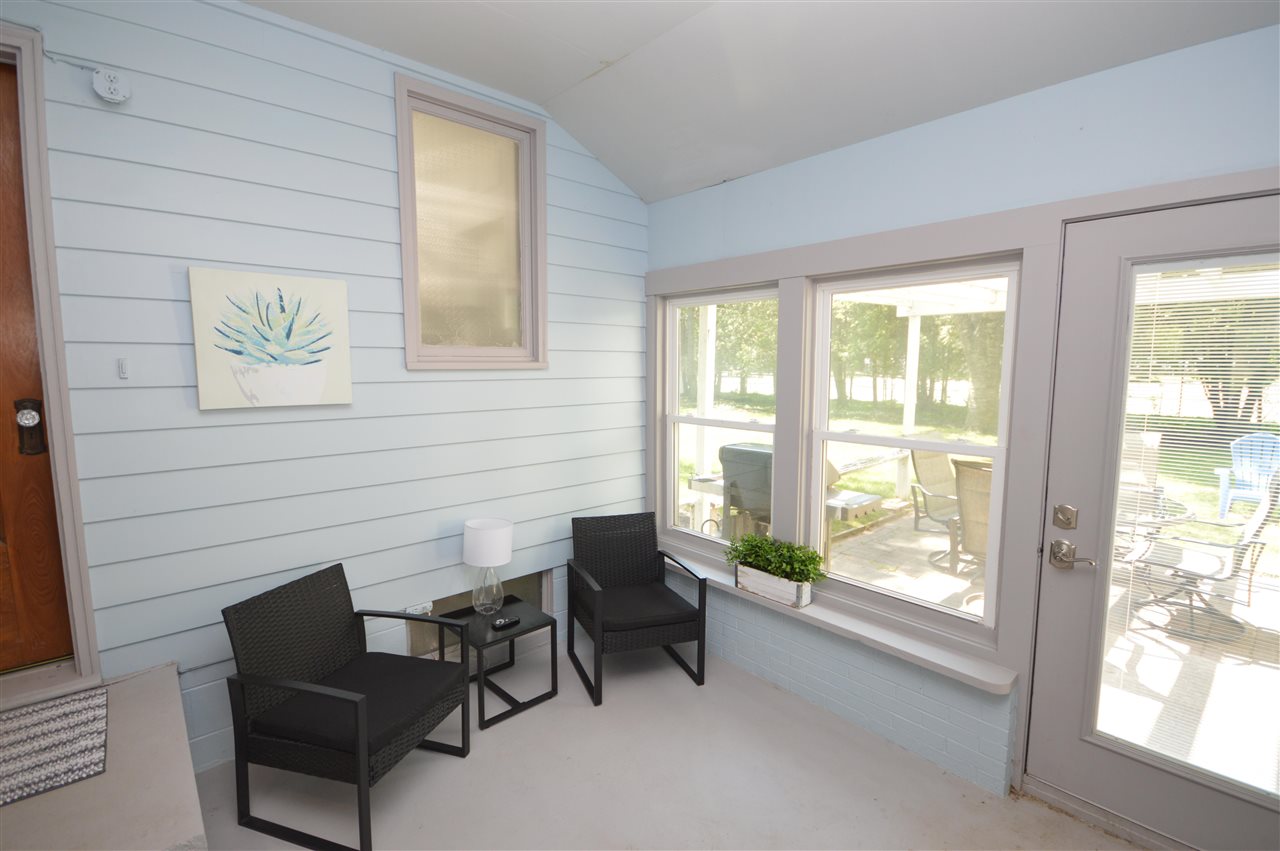 106 Oak Street Charlevoix MI 49720