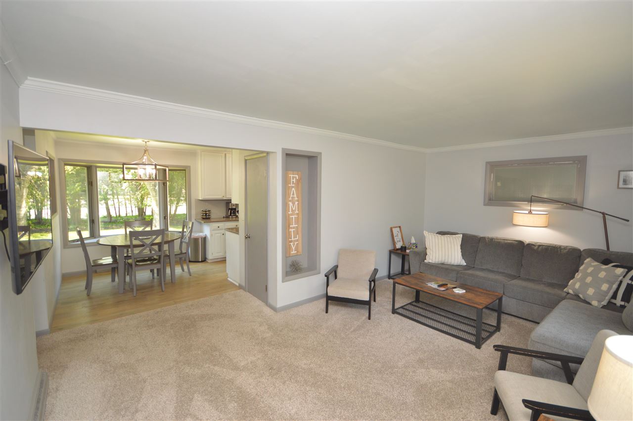 106 Oak Street Charlevoix MI 49720