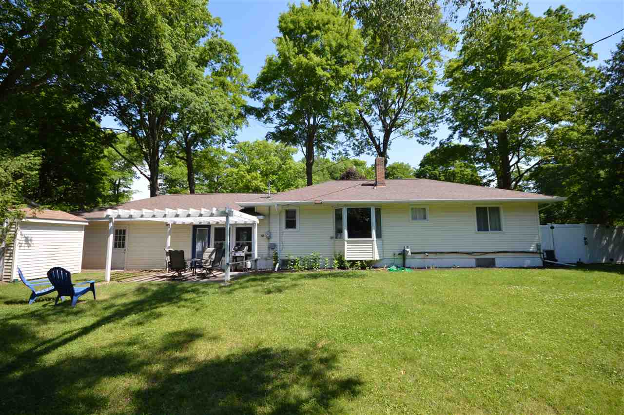 106 Oak Street Charlevoix MI 49720