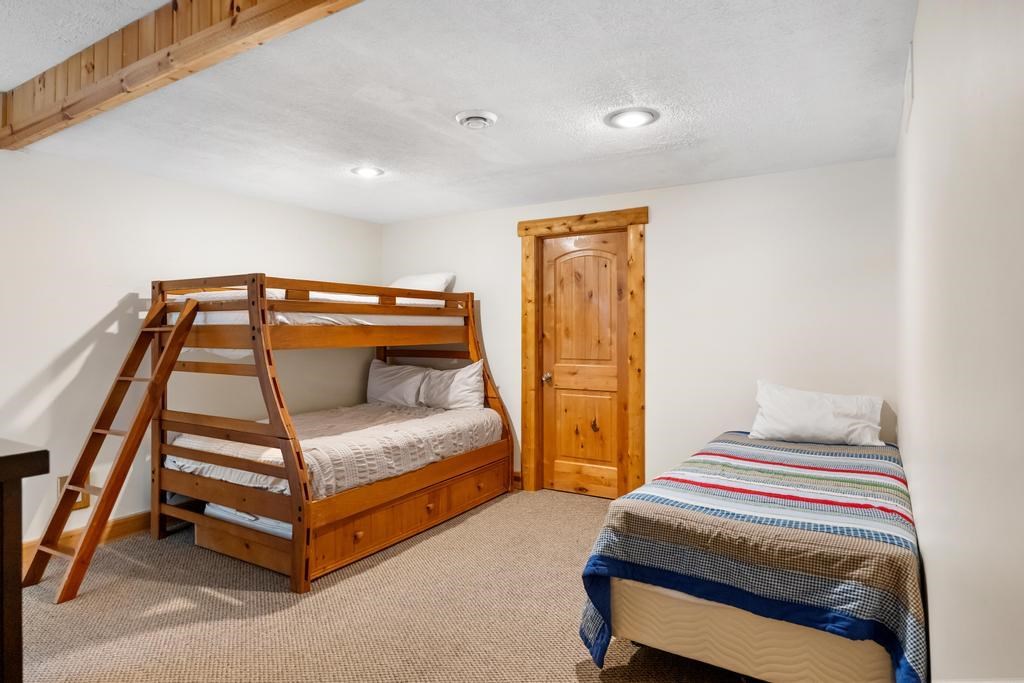 5592 Troon North Bellaire MI 49615