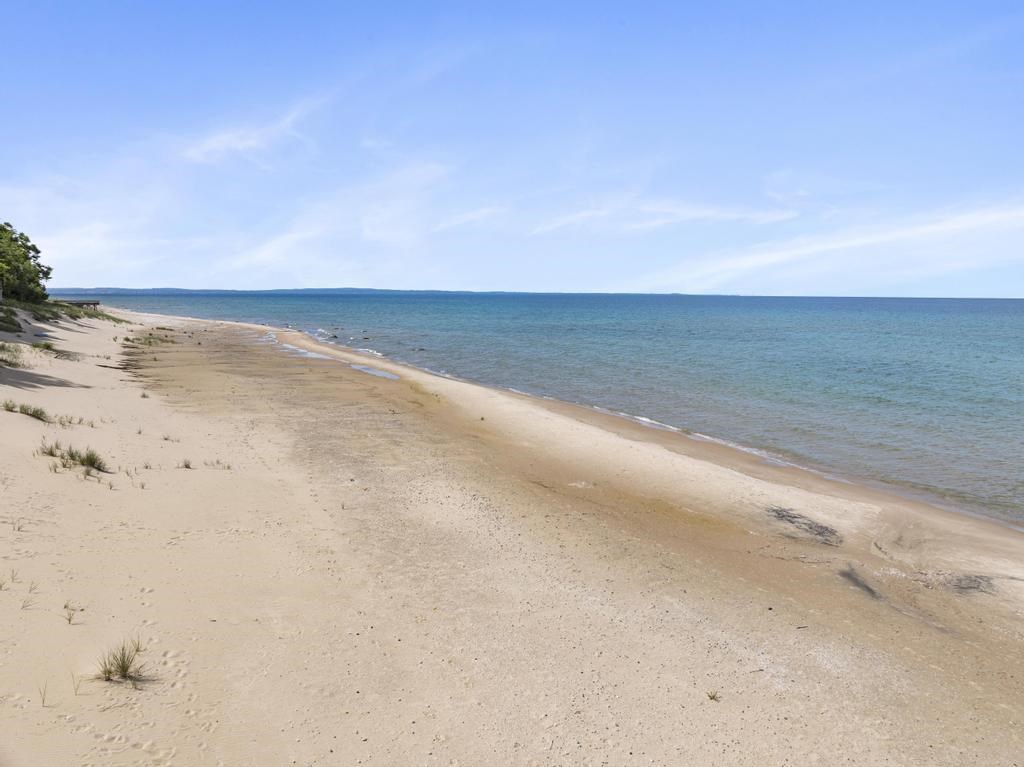 3340 S Lake Shore Drive Harbor Springs MI 49740