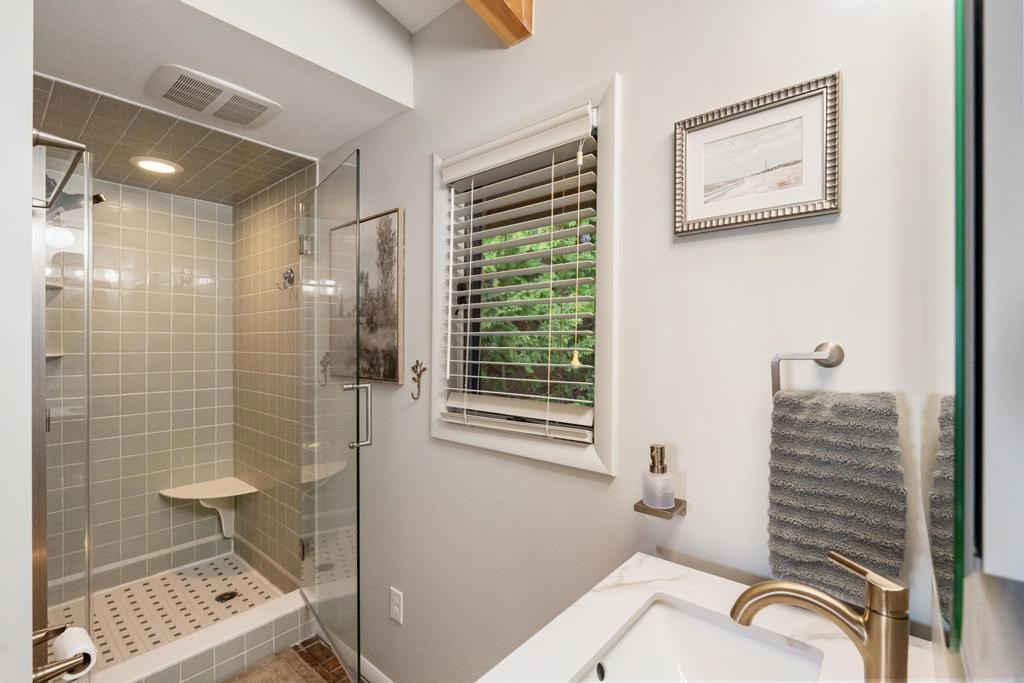3340 S Lake Shore Drive Harbor Springs MI 49740