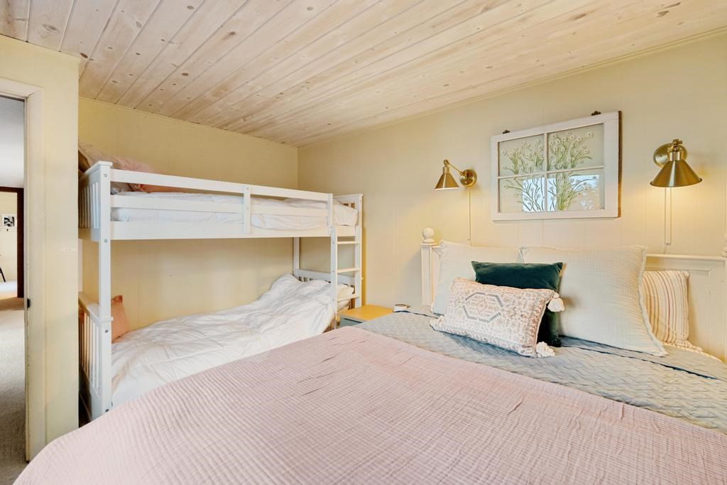 3340 S Lake Shore Drive Harbor Springs MI 49740