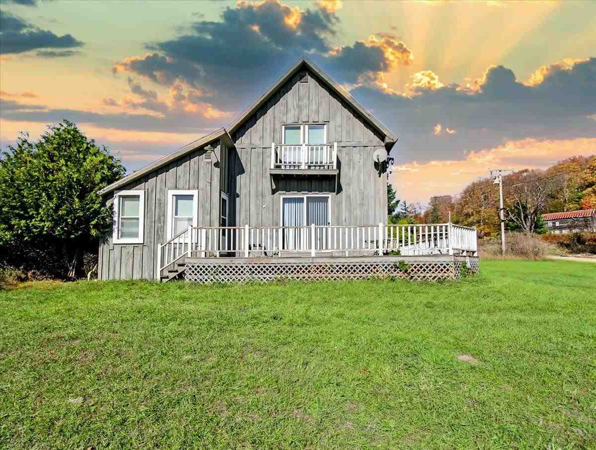 1041 S Ranney Road East Jordan MI 49727