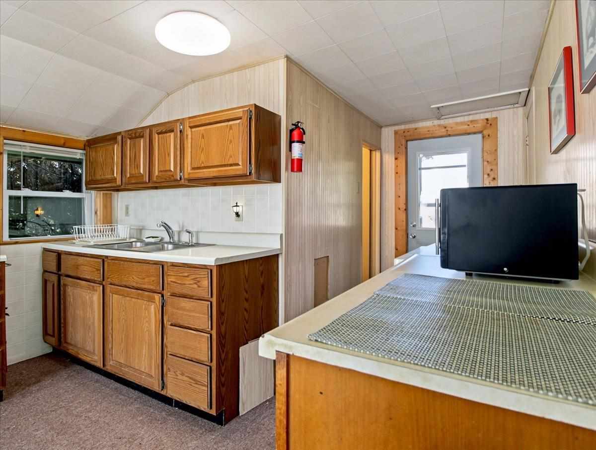 1041 S Ranney Road East Jordan MI 49727