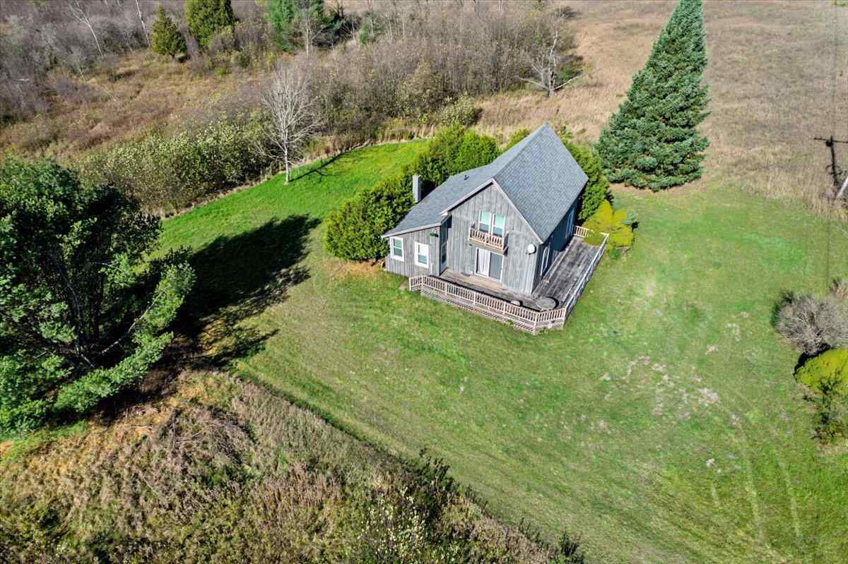 1041 S Ranney Road East Jordan MI 49727