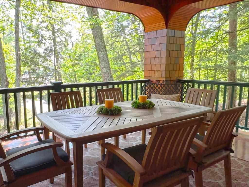 805 Glenn Drive Harbor Springs MI 49740