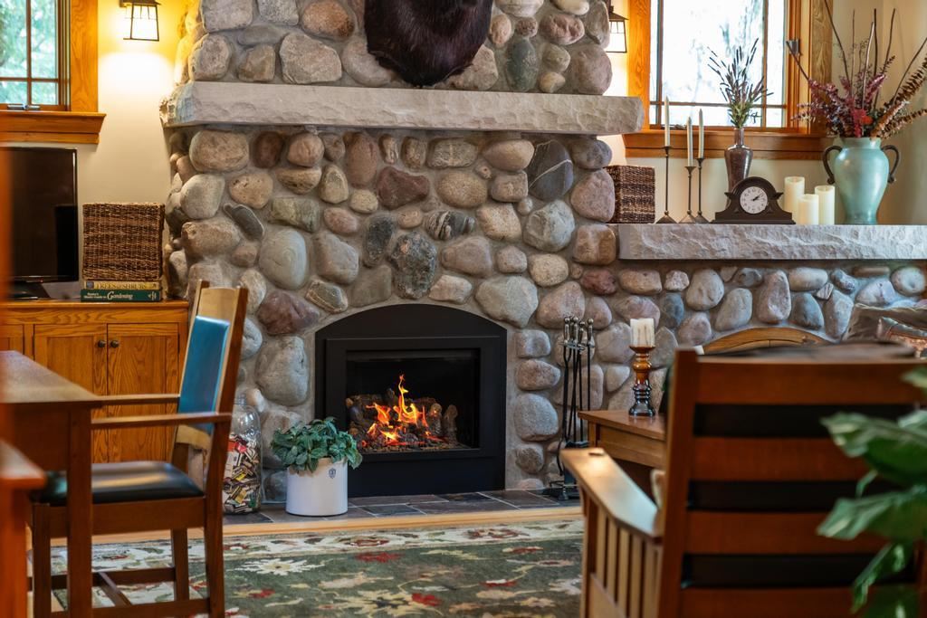 805 Glenn Drive Harbor Springs MI 49740