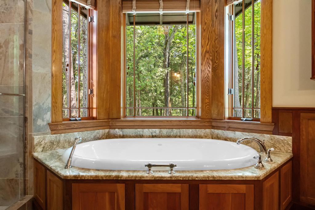 805 Glenn Drive Harbor Springs MI 49740