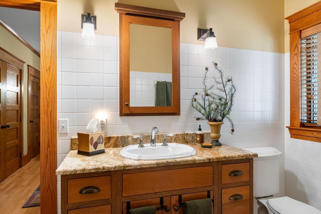 805 Glenn Drive Harbor Springs MI 49740