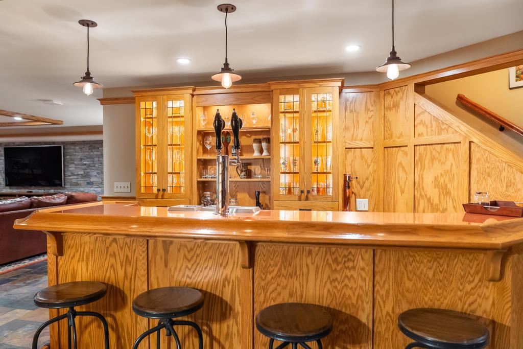 805 Glenn Drive Harbor Springs MI 49740