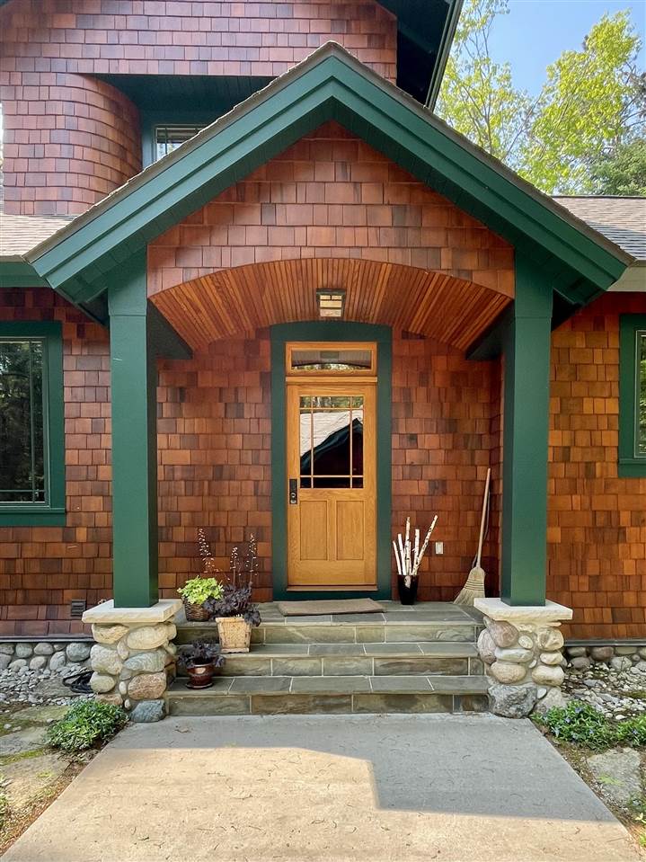 805 Glenn Drive Harbor Springs MI 49740