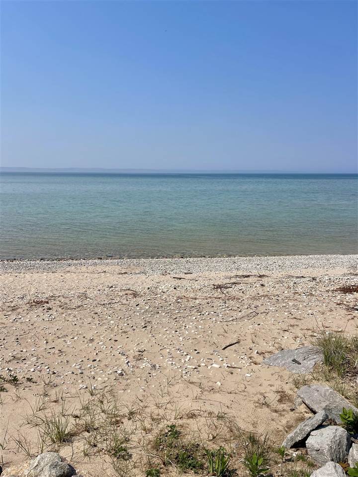 805 Glenn Drive Harbor Springs MI 49740