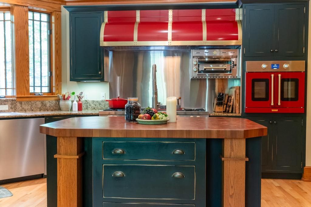 805 Glenn Drive Harbor Springs MI 49740