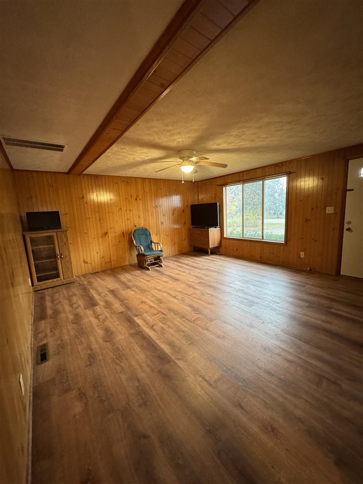 5160 Vis-a-vis Lane Petoskey MI 49770