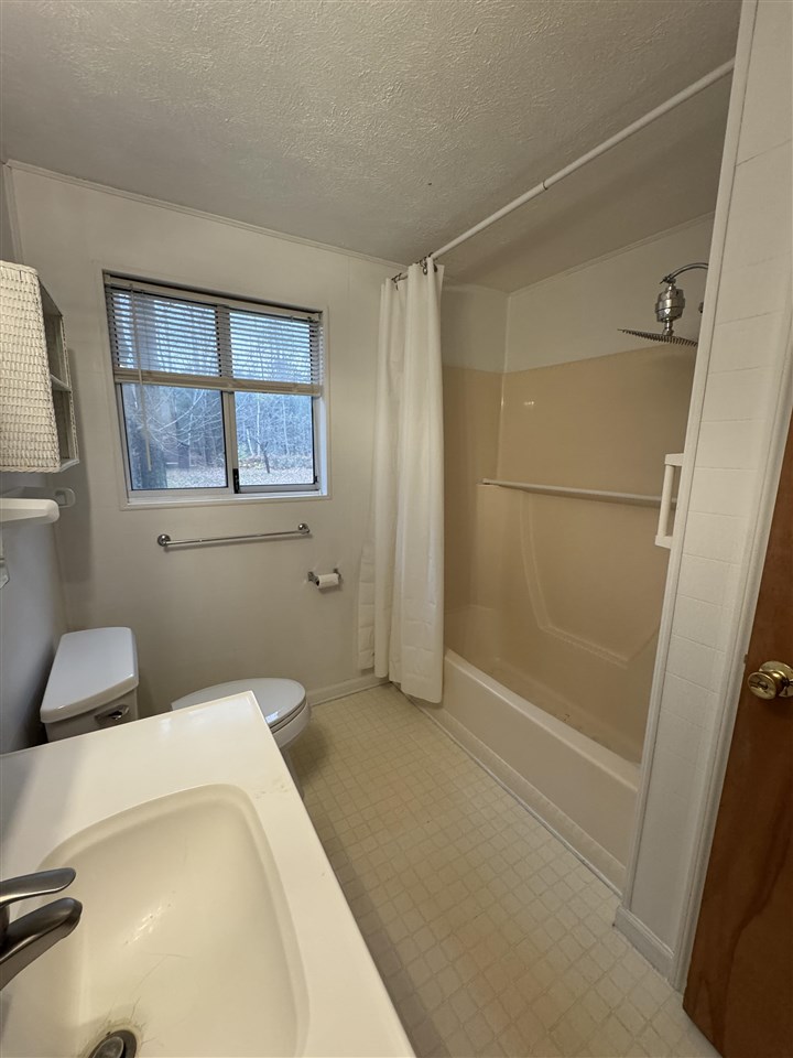 5160 Vis-a-vis Lane Petoskey MI 49770