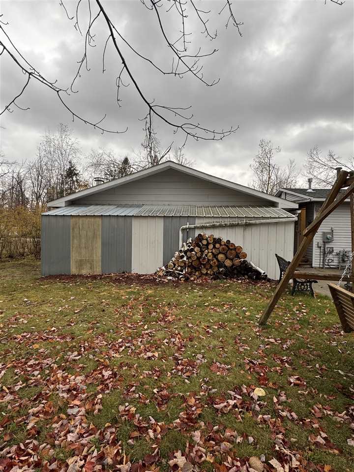 5160 Vis-a-vis Lane Petoskey MI 49770