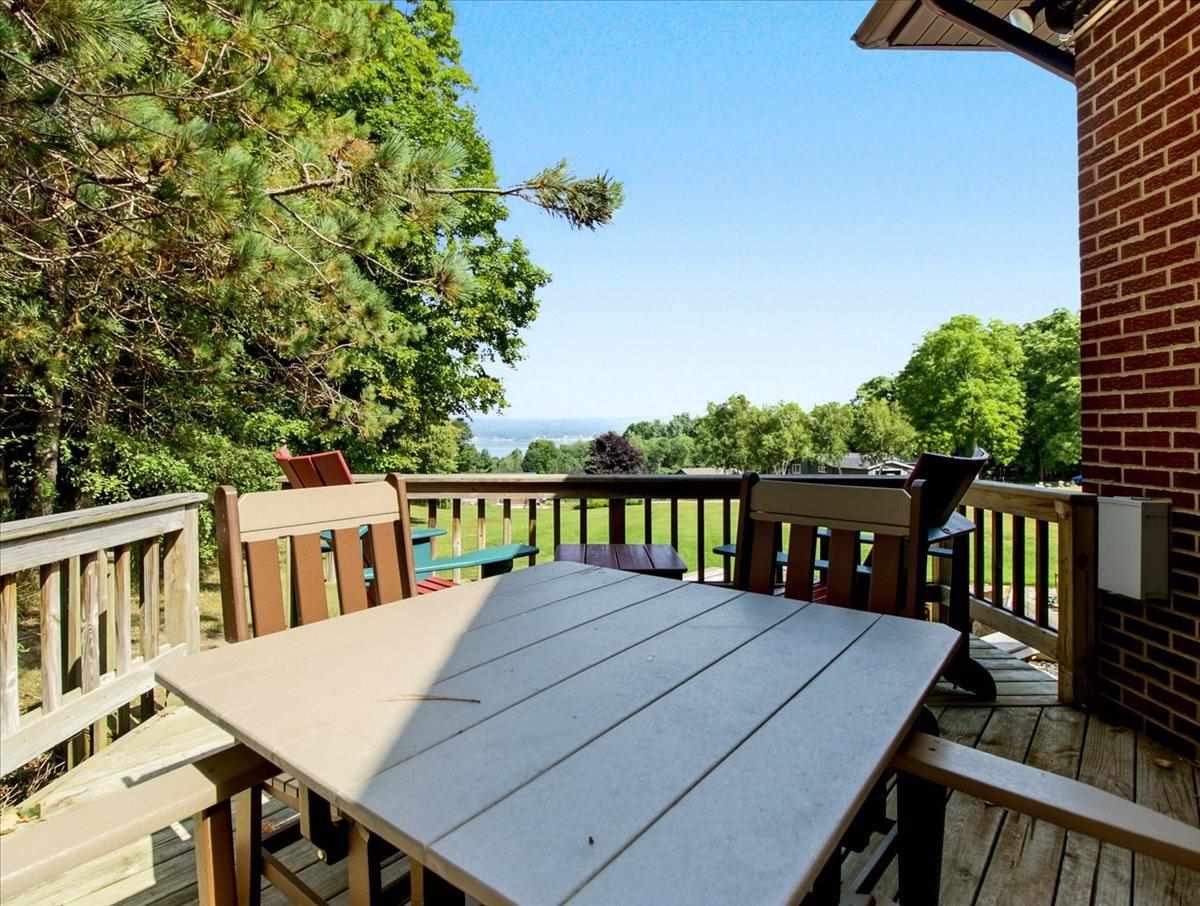 1092 Lacvue Drive Boyne City MI 49712