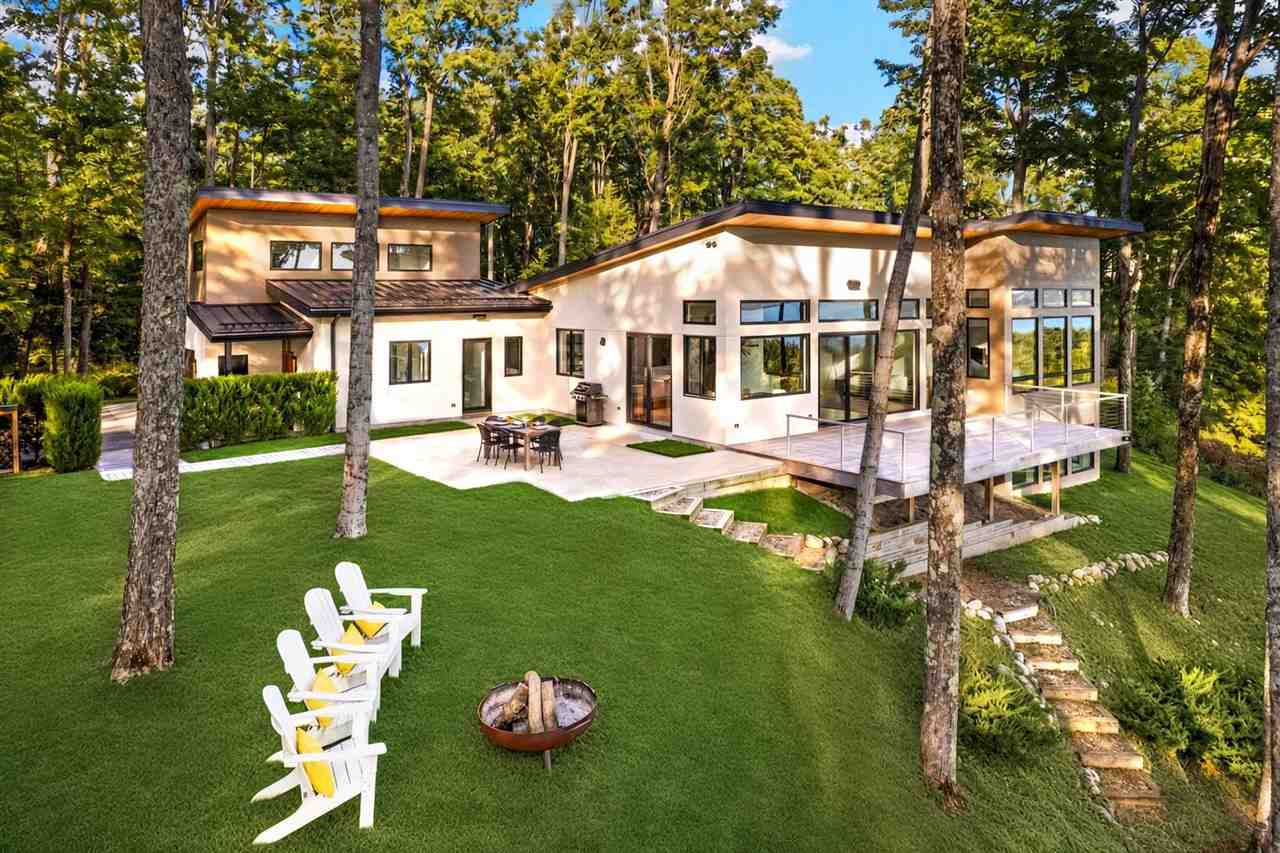 2075 Rivage Drive Harbor Springs MI 49740